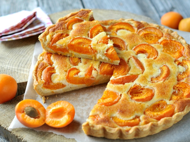 Обои Apricot pie 640x480