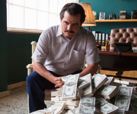 Narcos about Pablo Escobar TV Show screenshot #1 480x400