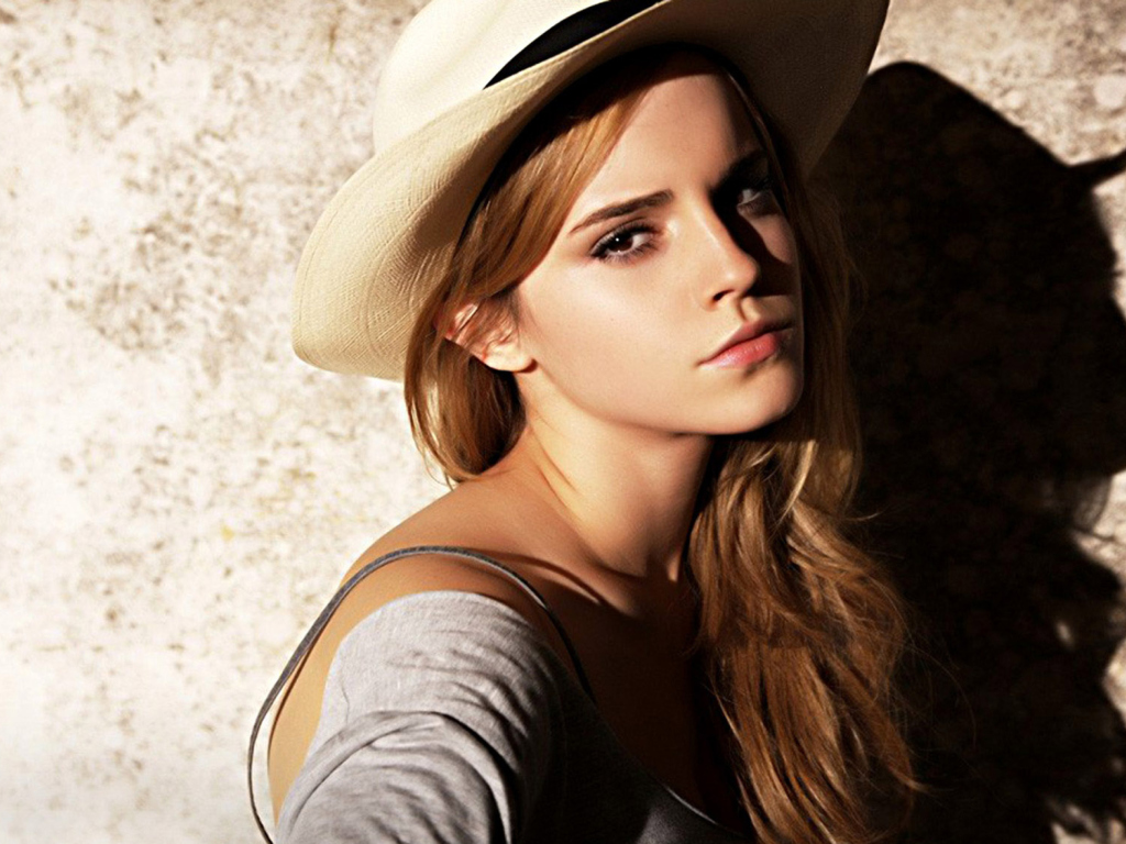 Das Cute Emma Watson Wallpaper 1024x768