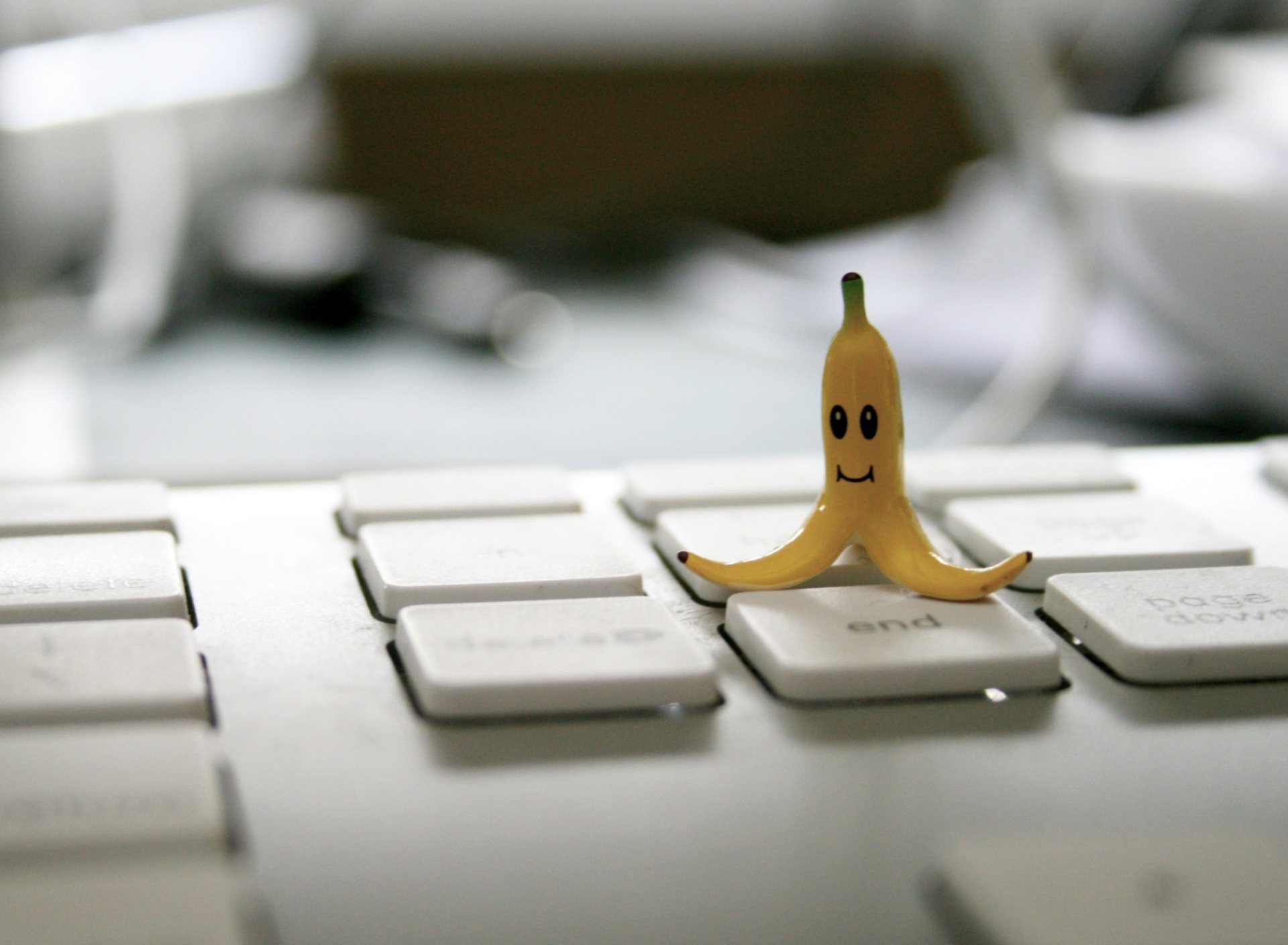 Funny Banana wallpaper 1920x1408