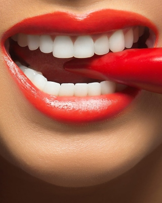 Kostenloses Spicy pepper and lips Wallpaper für Nokia Asha 503