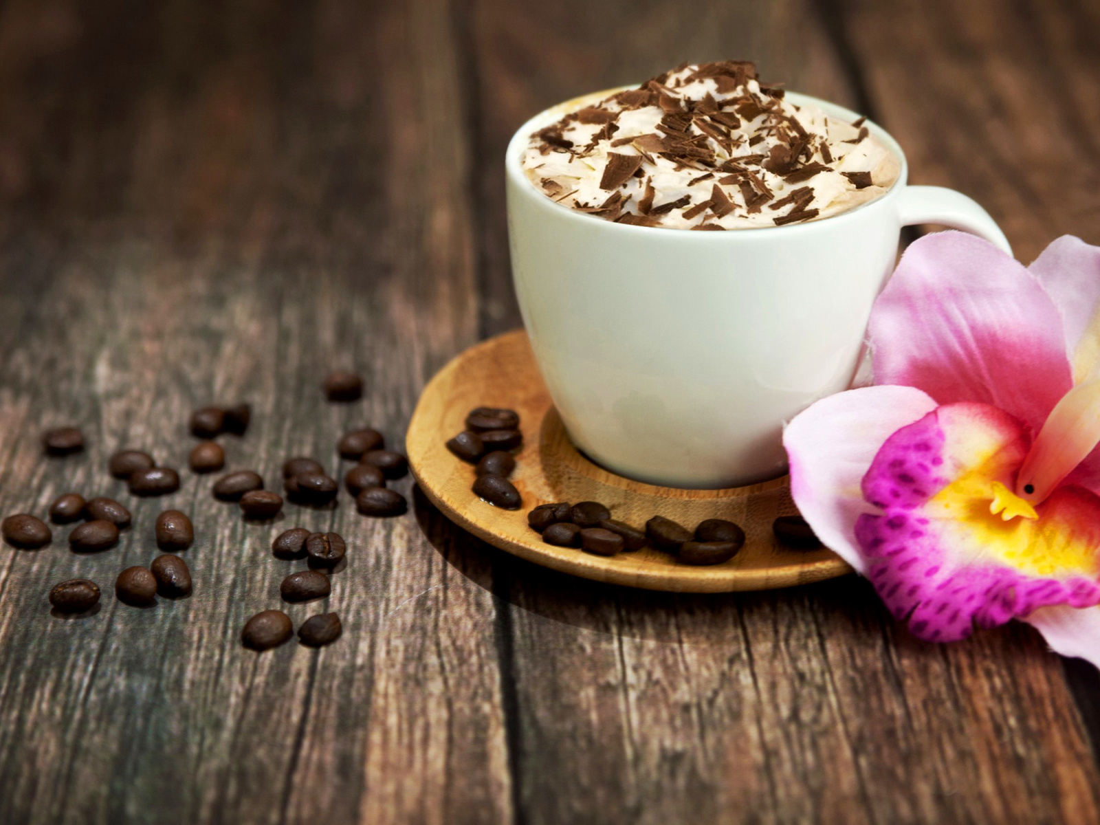 Screenshot №1 pro téma Coffee beans and flower 1600x1200