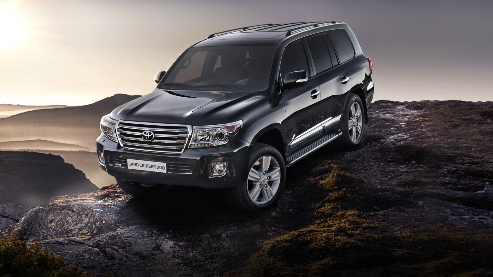 Sfondi Toyota Land Cruiser 200 SUV 1600x900