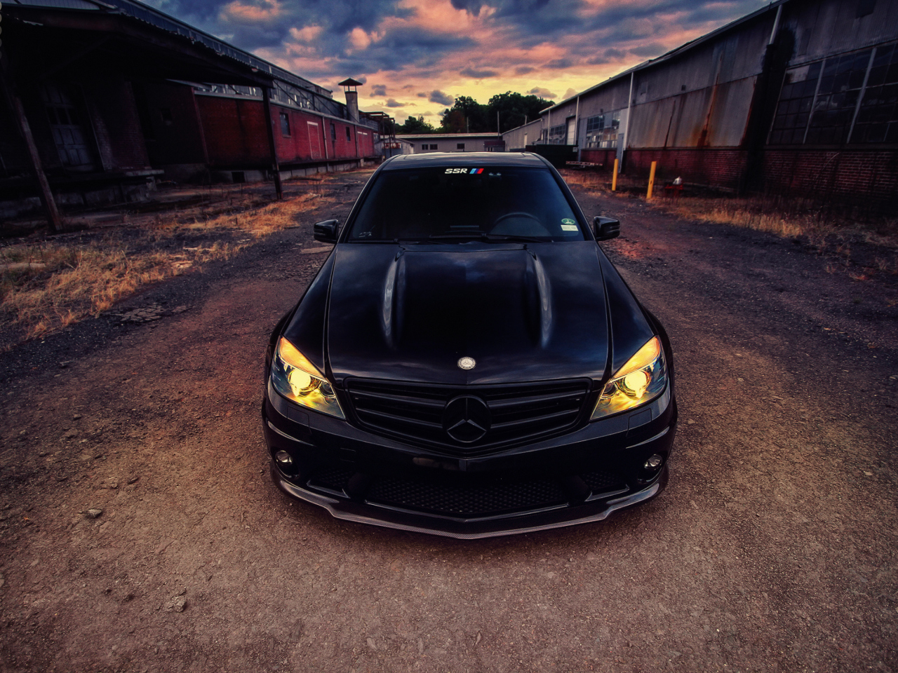 Black Mercedes C63 wallpaper 1280x960