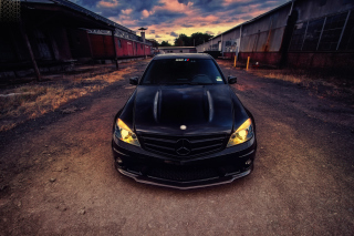 Black Mercedes C63 - Obrázkek zdarma 