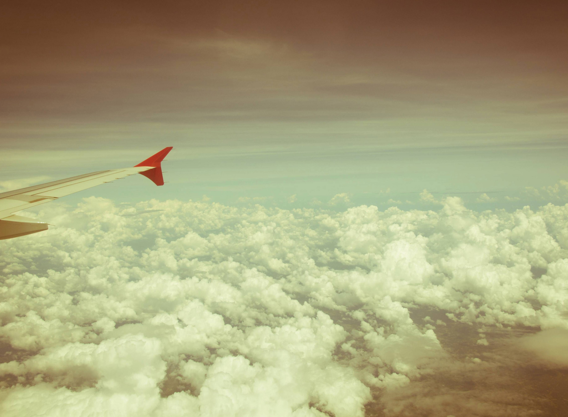Airplane wing wallpaper 1920x1408