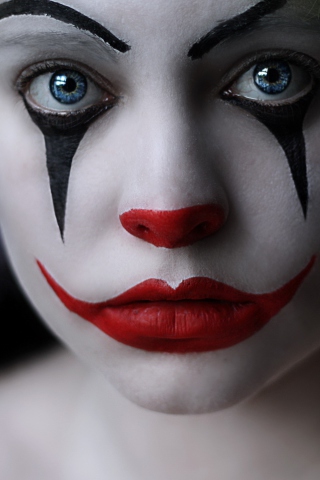 Fondo de pantalla Sad Eyes Of Clown 320x480