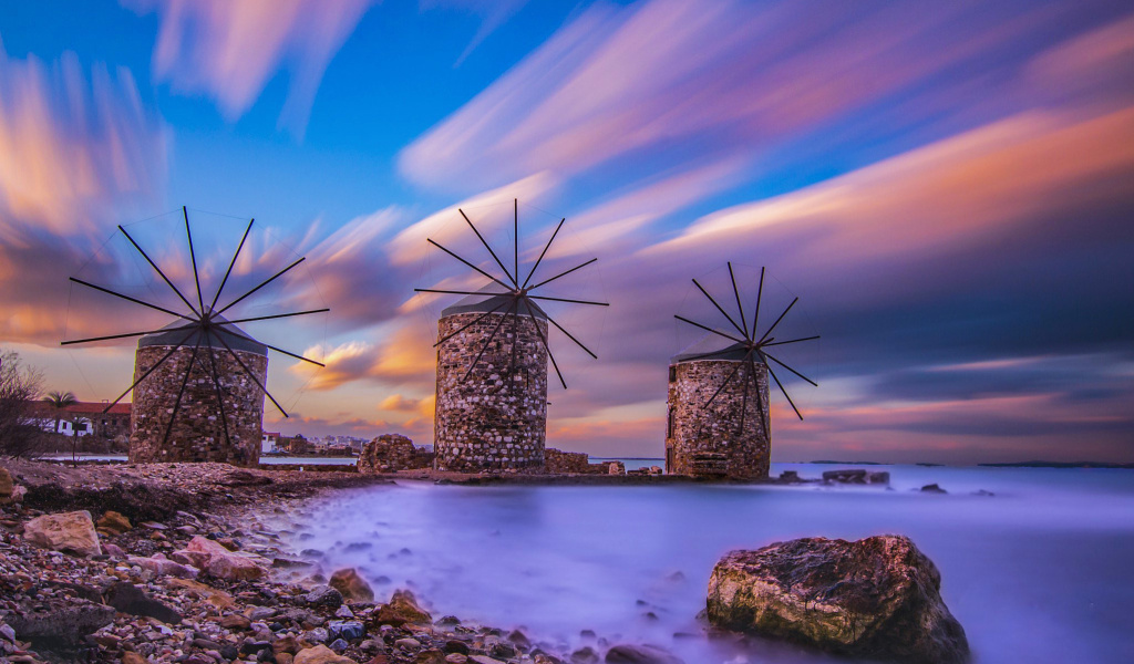 Обои Windmills in Greece Mykonos 1024x600