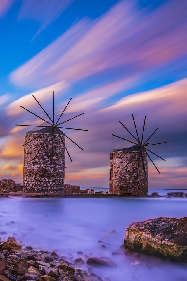 Das Windmills in Greece Mykonos Wallpaper 640x960