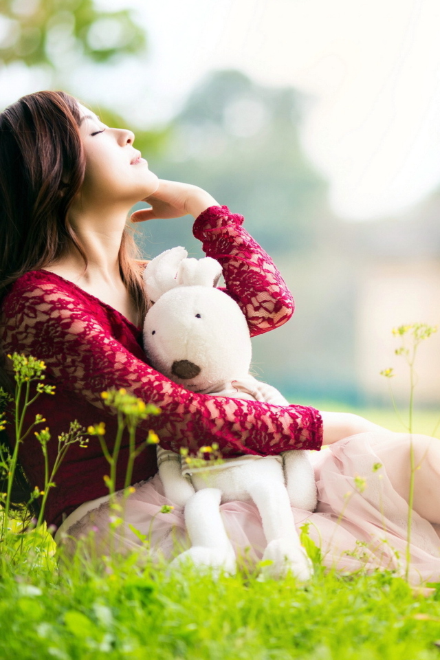 Cute Asian Girl With Plush Rabbit screenshot #1 640x960