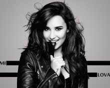 Das Demi Lovato Girlfriend 2013 Wallpaper 220x176