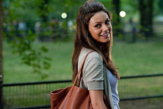 Free Mila Kunis Picture for Android, iPhone and iPad