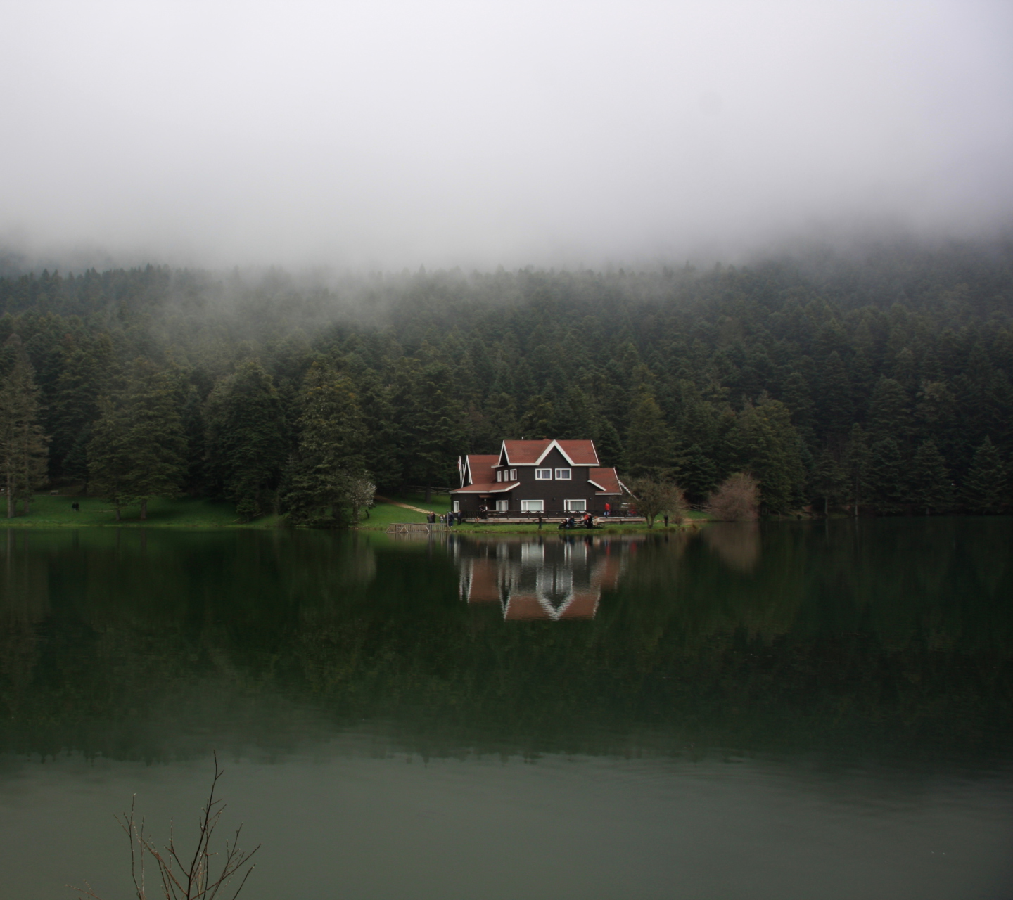 Fondo de pantalla House On Lake In Turkey 1440x1280
