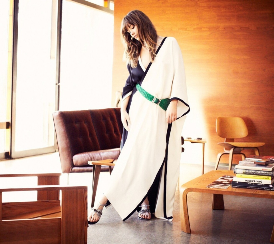 Olivia Wilde in Kimono wallpaper 960x854