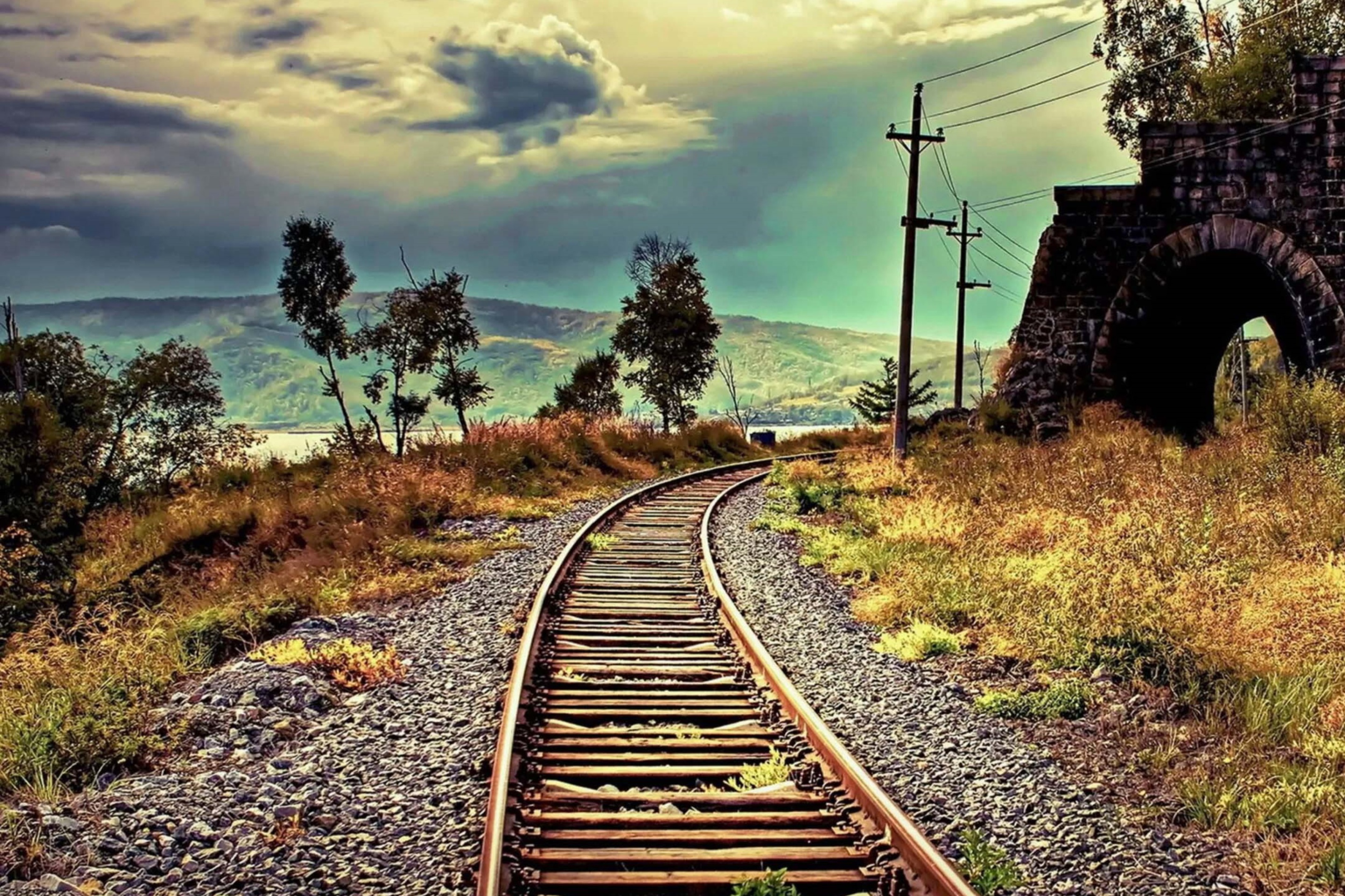 Screenshot №1 pro téma Abandoned Railroad 2880x1920