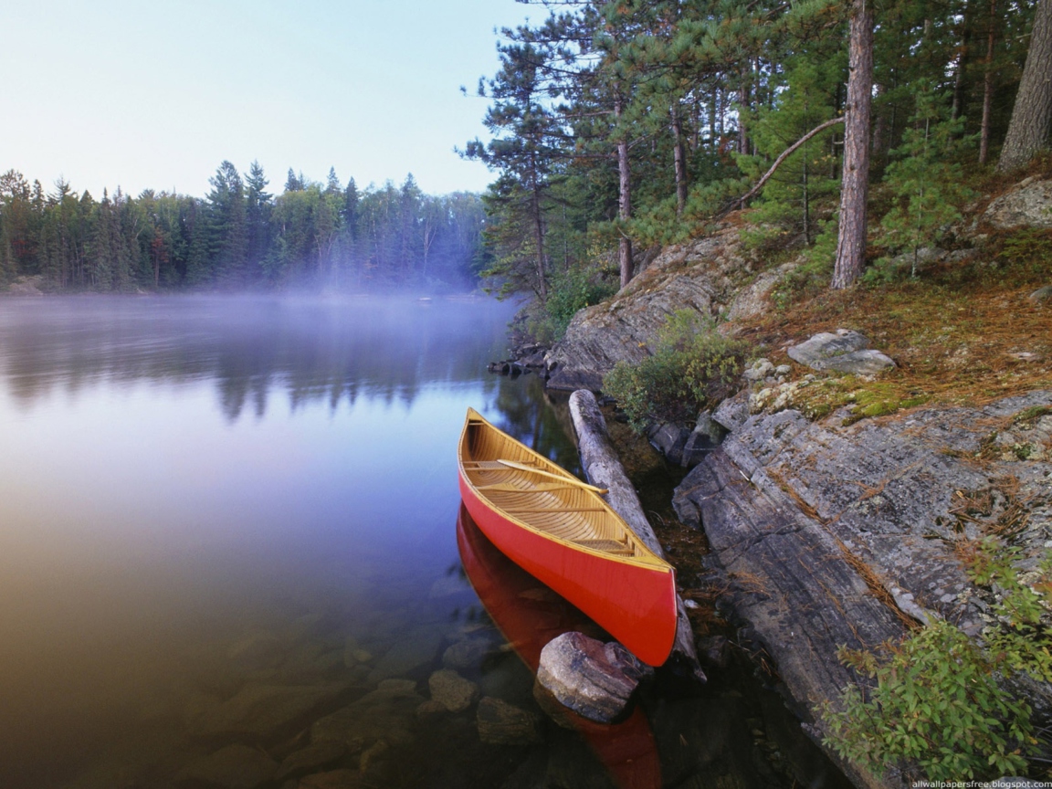 Screenshot №1 pro téma Red Boat On Lake 1152x864