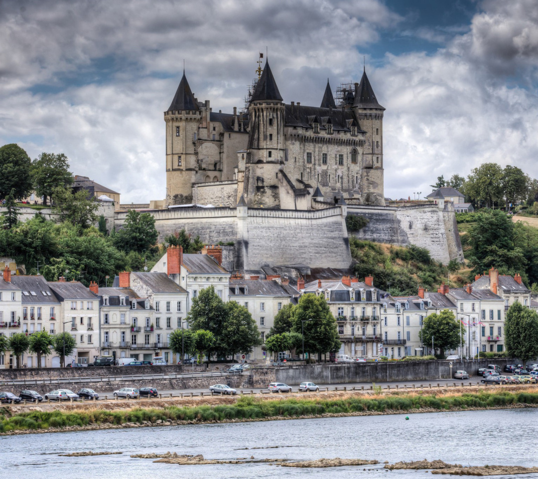 Screenshot №1 pro téma Saumur Castle on Loire 1080x960