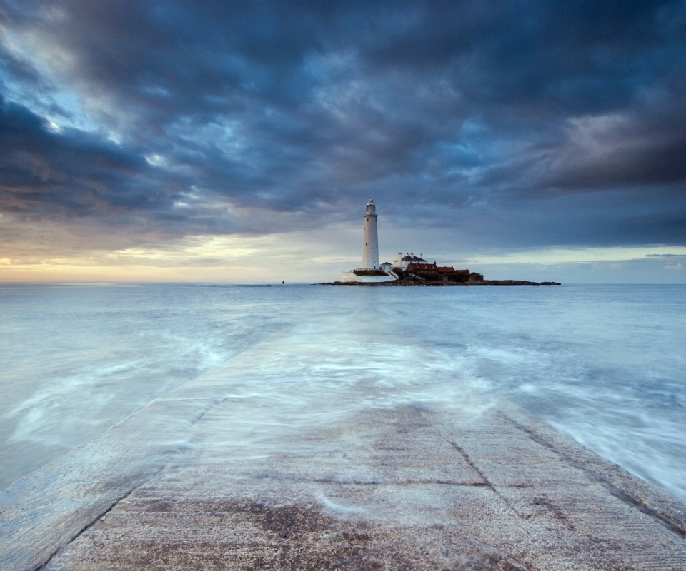 Das Lighthouse in coastal zone Wallpaper 960x800