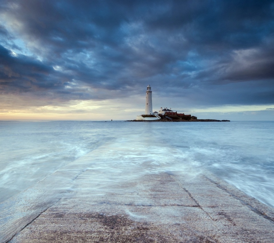 Das Lighthouse in coastal zone Wallpaper 960x854