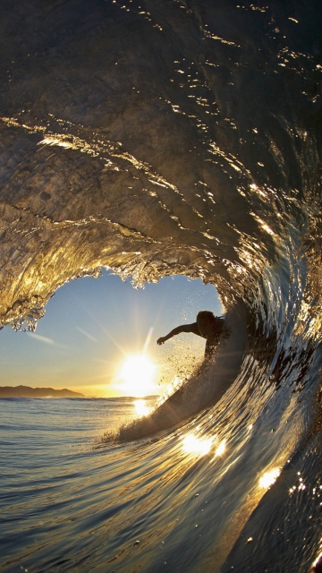 Fondo de pantalla Surfer Against Big Wave 360x640