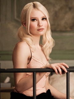 Fondo de pantalla Emily Browning 240x320