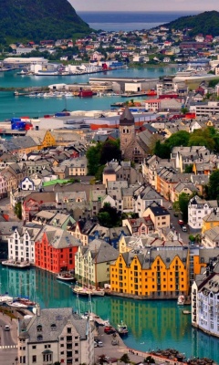 Das Alesund Wallpaper 240x400