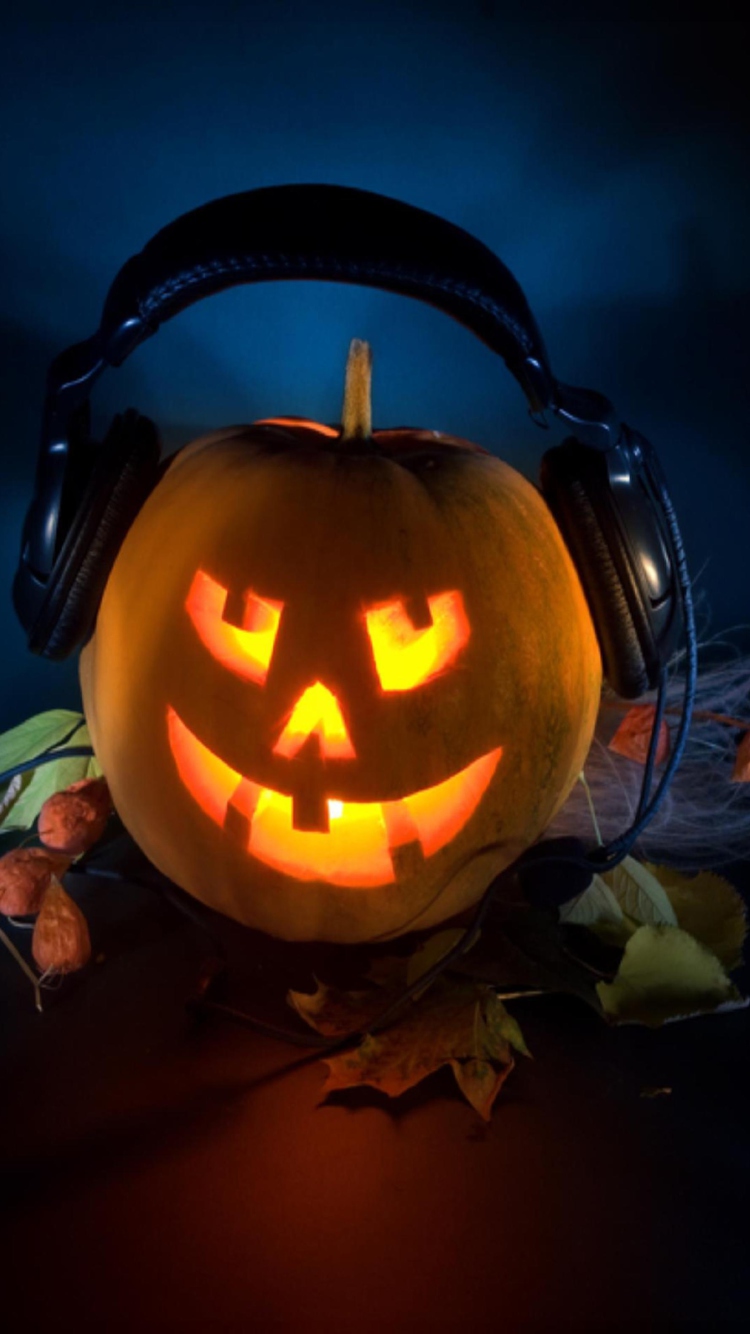 Das Pumpkin In Headphones Wallpaper 750x1334