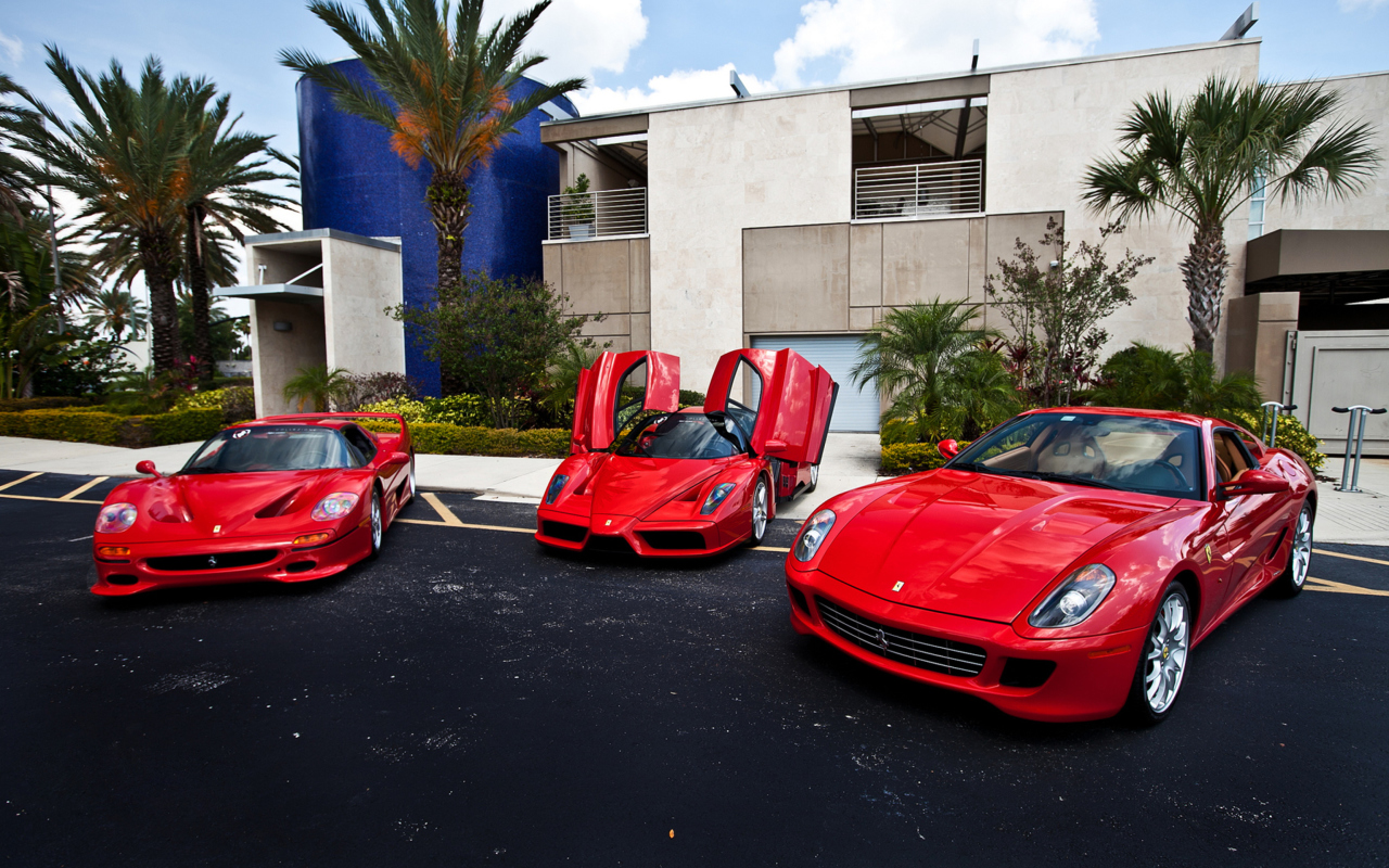 Fondo de pantalla Red Ferrari Supercar 1280x800