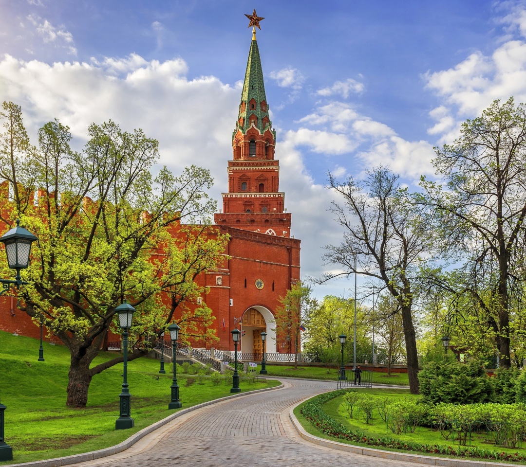 Kremlin in Moscow and Red Square wallpaper 1080x960