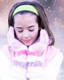 Girl In The Snow wallpaper 128x160