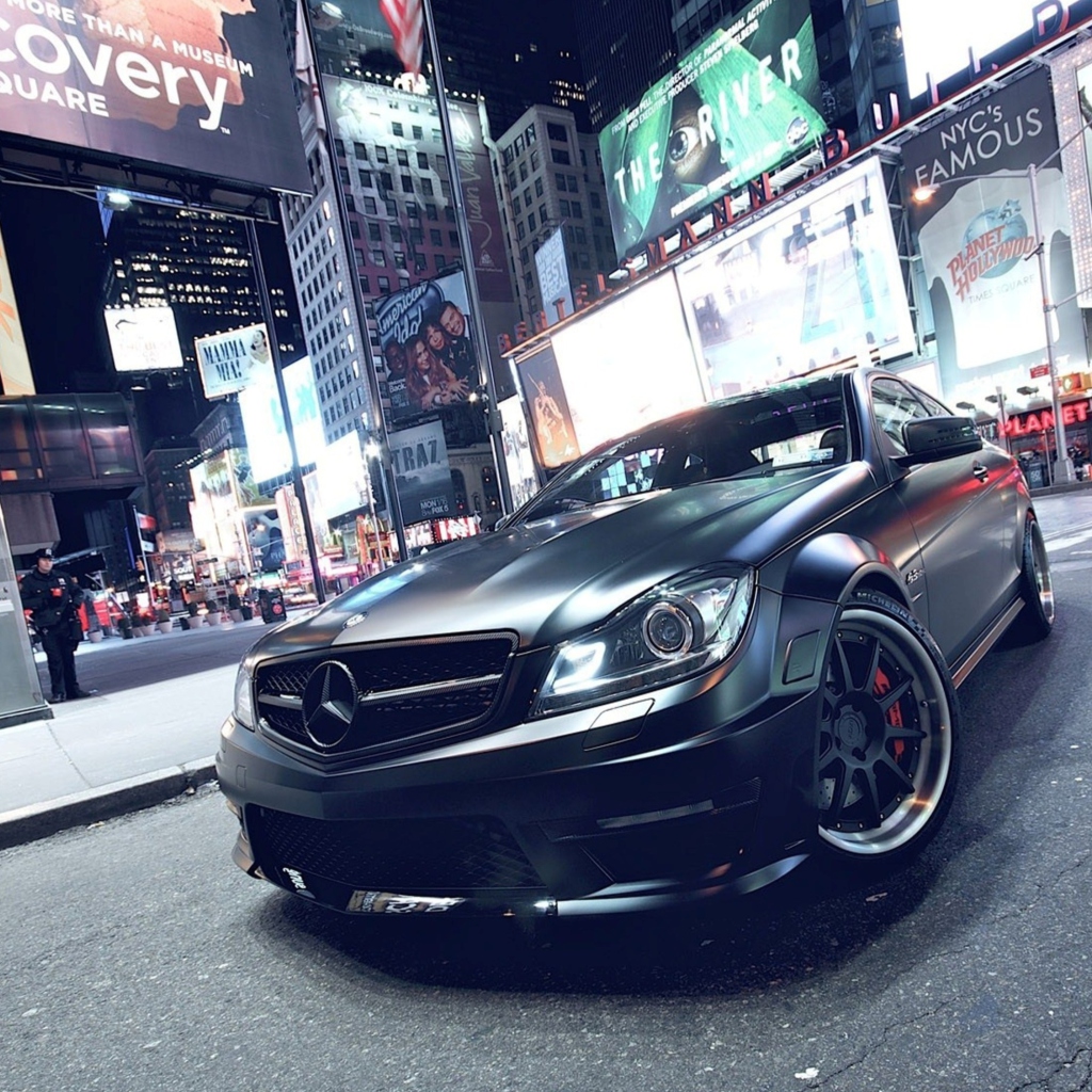 Screenshot №1 pro téma Mercedes-Benz C63 AMG 1024x1024