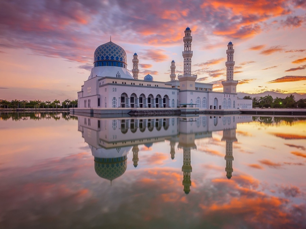Fondo de pantalla Kota Kinabalu City Mosque 1280x960