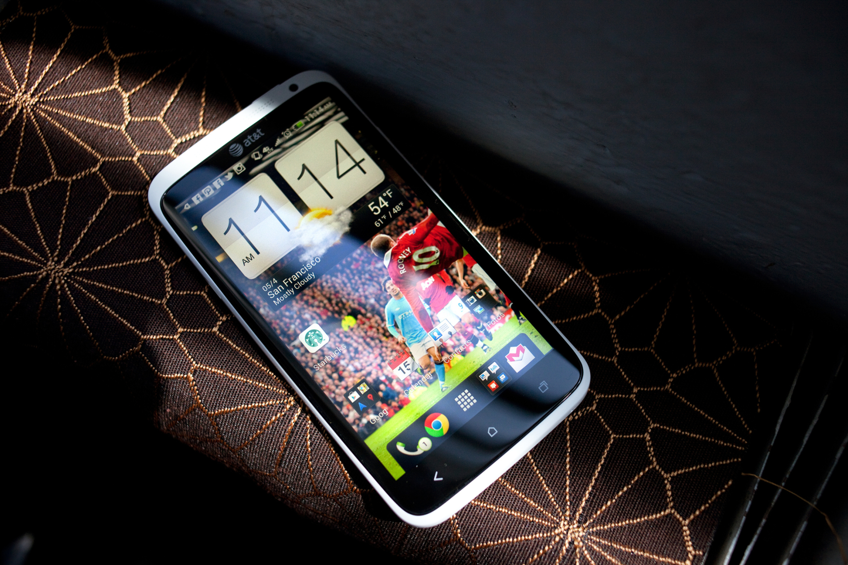 Fondo de pantalla HTC One X - Smartphone 2880x1920