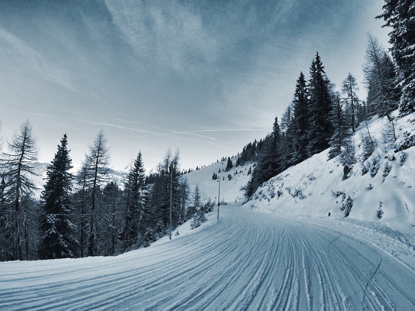 Screenshot №1 pro téma Winter Road 1400x1050