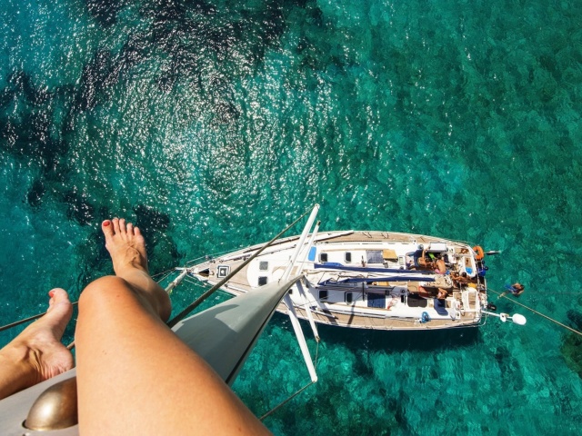 Das Crazy photo from yacht mast Wallpaper 640x480