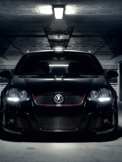 Das Volkswagen Golf in Parking Wallpaper 240x320