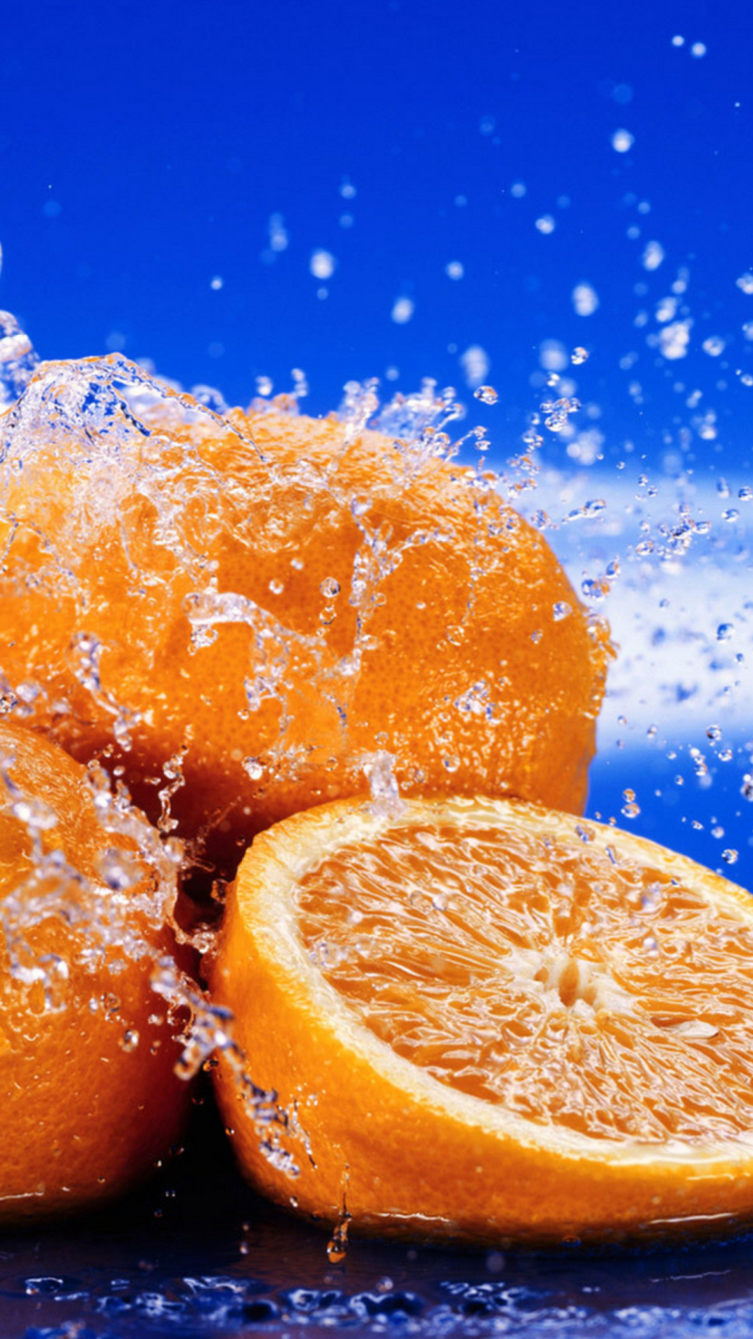 Juicy Oranges In Water Drops screenshot #1 1080x1920