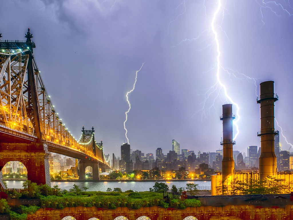 Storm in New York wallpaper 1024x768