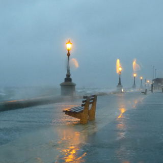 Embankment during the hurricane - Obrázkek zdarma pro iPad