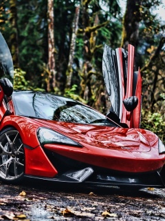 Обои McLaren 570S 240x320