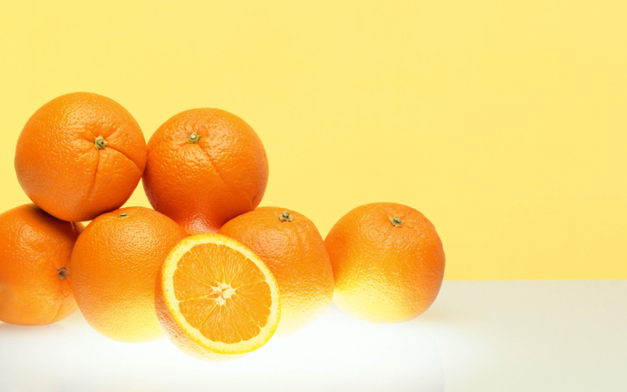 Fondo de pantalla Fresh Oranges 2560x1600