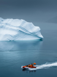 Обои Greenland Iceberg Lifeboat 240x320