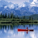 Fondo de pantalla Canoe In Mountain Lake 128x128