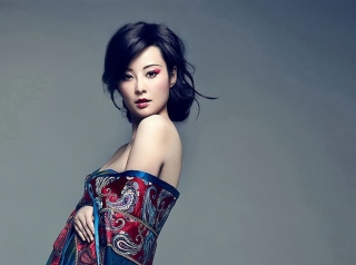 Beautiful Brunette Asian Model - Fondos de pantalla gratis 