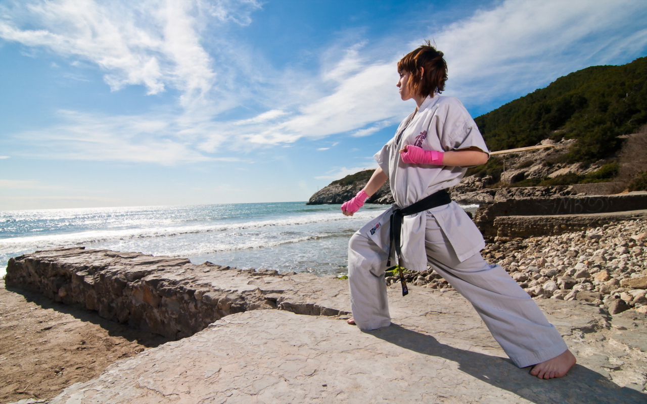 Das Karate By Sea Wallpaper 1280x800