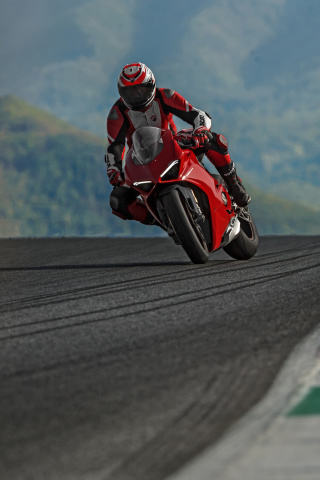 Ducati Panigale V4 2018 Sport Bike screenshot #1 320x480