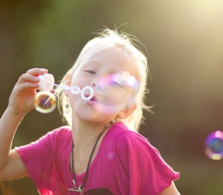 Bubbles And Childhood papel de parede para celular para iPad