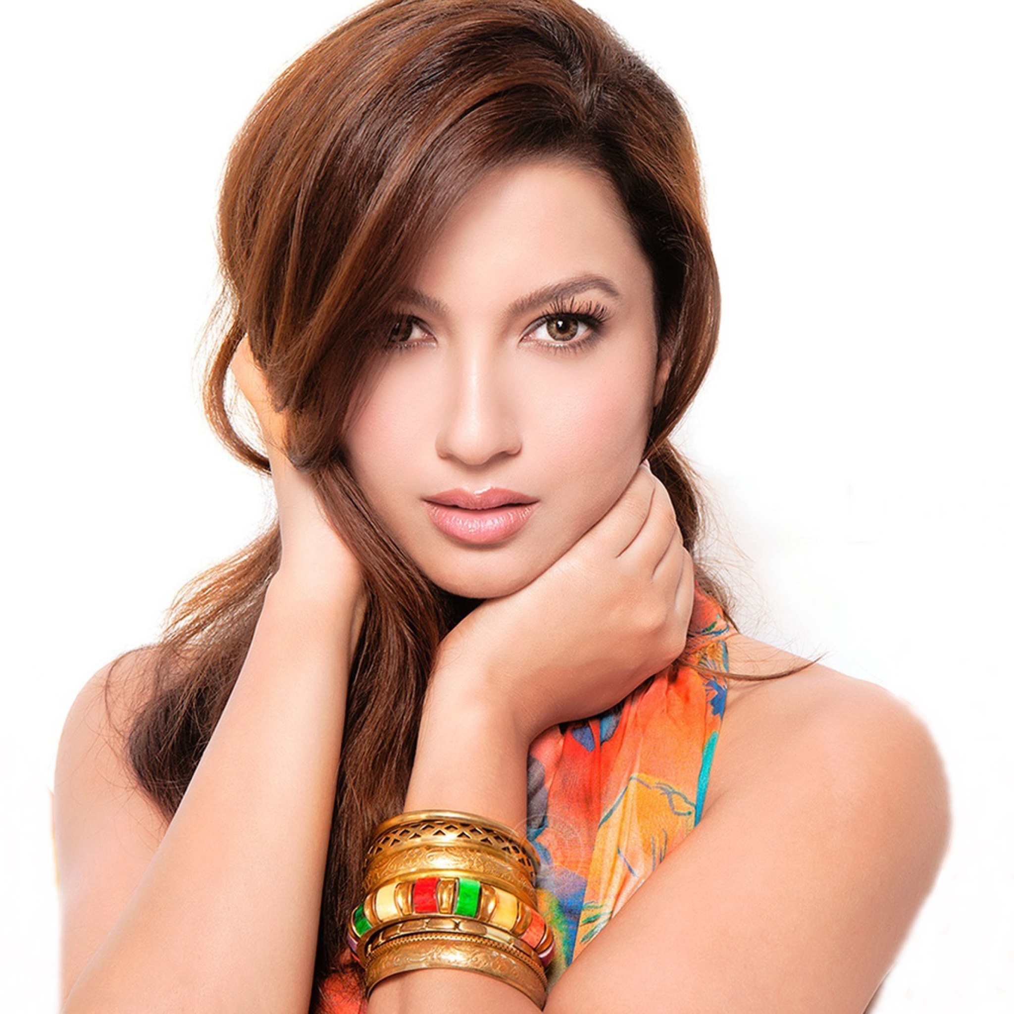 Screenshot №1 pro téma Beautiful Gauhar Khan 2048x2048