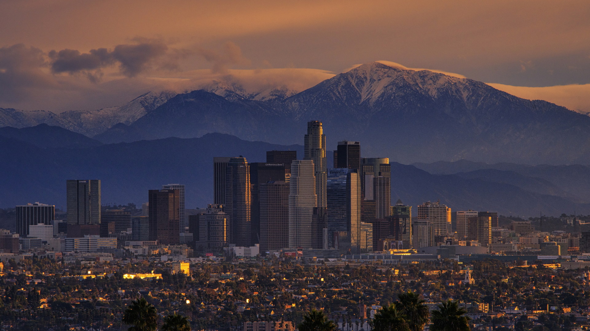 Sfondi California Mountains And Los Angeles Skyscrappers 1920x1080