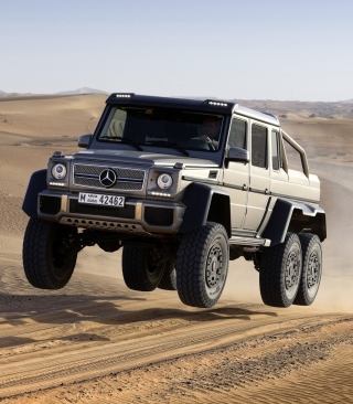 Mercedes-Benz G 63 AMG 6x6 - Obrázkek zdarma pro Nokia X3-02